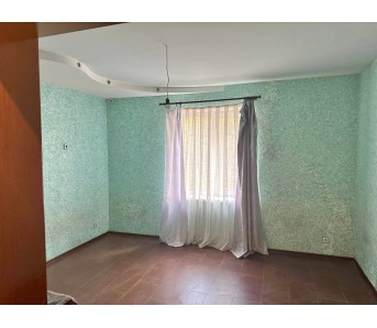 2-комн. квартира, ул. 50-летия образования СССР