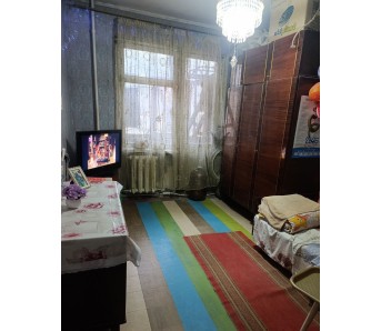 4-комн. квартира, кв-л Якира 2