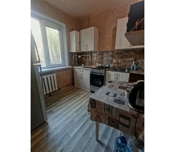 4-комн. квартира, кв-л Якира 2