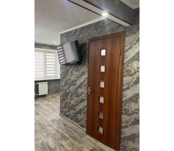 3-комн. квартира, кв-л Комарова 15