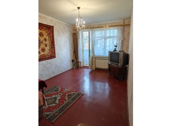 3-комн. квартира, кв-л Левченко 18