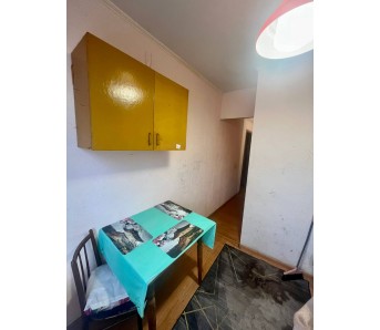 2-комн. квартира, кв-л Комарова 33