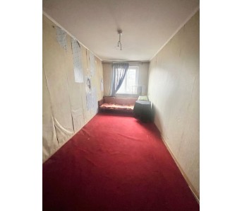 2-комн. квартира, кв-л Комарова 33