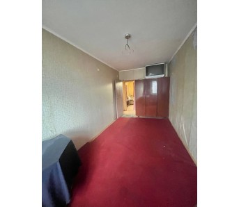 2-комн. квартира, кв-л Комарова 33