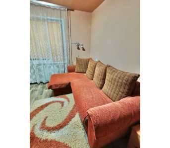 3-комн. квартира, кв-л Дзержинского 6