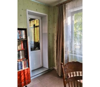 3-комн. квартира, кв-л Дзержинского 6