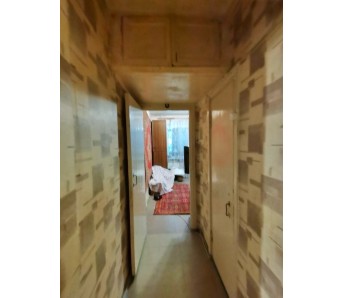 3-комн. квартира, кв-л Дзержинского 6