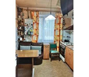 3-комн. квартира, кв-л Дзержинского 6