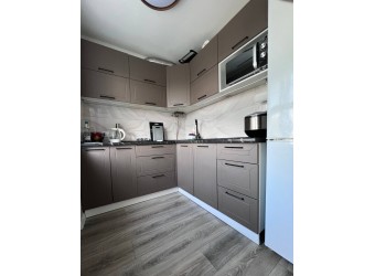 3-комн. квартира, кв-л 30-й 13