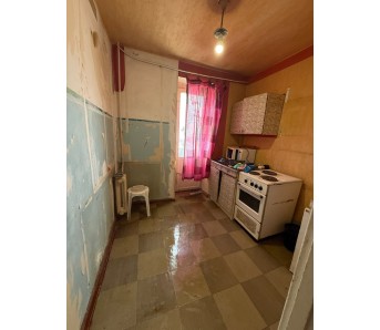 1-комн. квартира, кв-л 50-летия Обороны Луганска 7