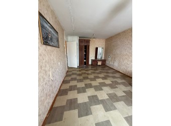 1-комн. квартира, кв-л 50-летия Обороны Луганска 7