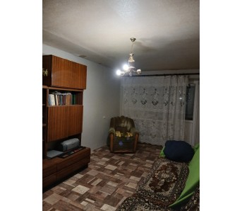 2-комн. квартира, кв-л Гагарина 4