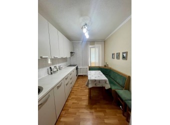 2-комн. квартира, ул. Оборонная