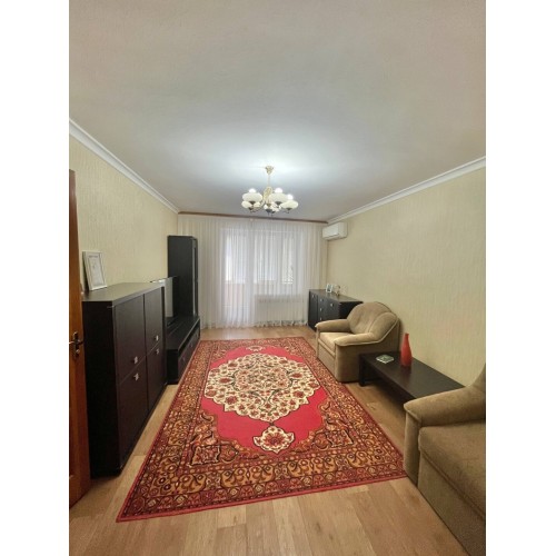 2-комн. квартира, ул. Оборонная