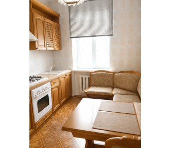 2-комн. квартира, ул. Луначарского