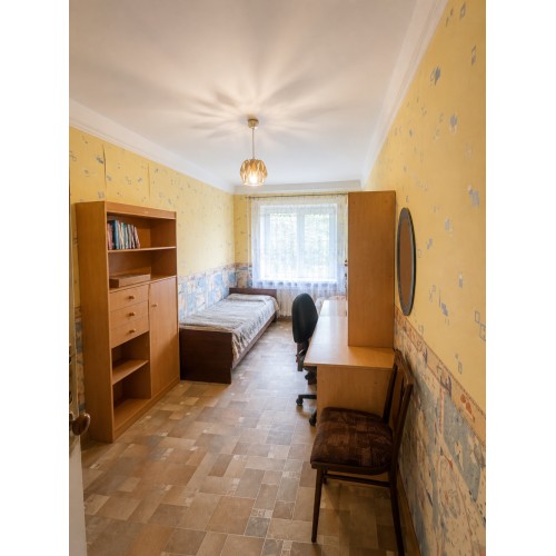 2-комн. квартира, кв-л Левченко 7
