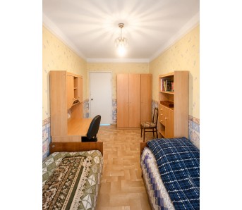 2-комн. квартира, кв-л Левченко 7