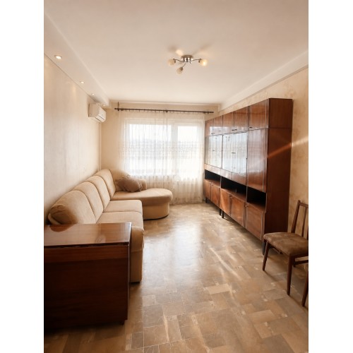 2-комн. квартира, кв-л Левченко 7