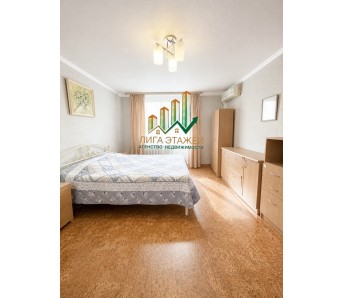 4-комн. квартира, ул. Курчатова