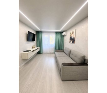 2-комн. квартира, кв-л Героев Брестской Крепости 10