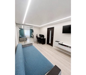 2-комн. квартира, кв-л Героев Брестской Крепости 10