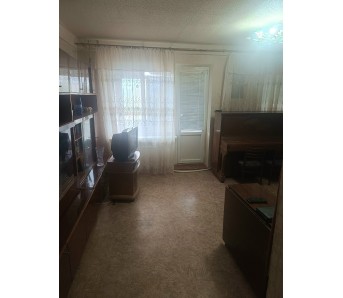 2-комн. квартира, кв-л Комарова 26