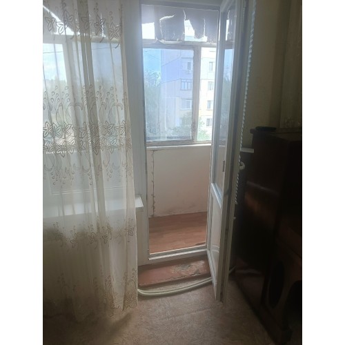 2-комн. квартира, кв-л Комарова 26