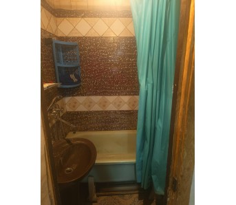 2-комн. квартира, кв-л Комарова 26