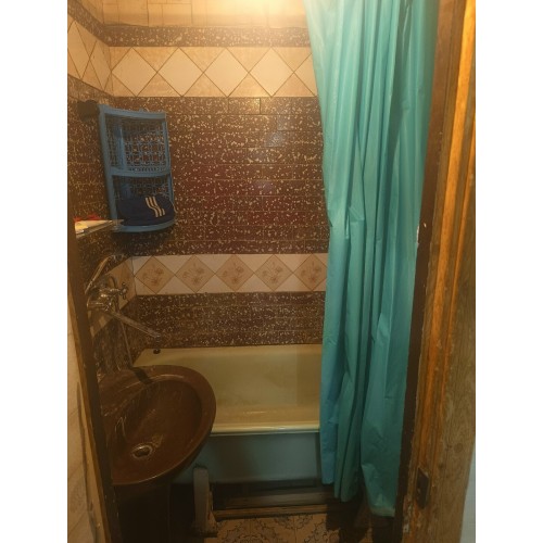 2-комн. квартира, кв-л Комарова 26
