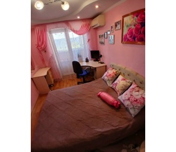 2-комн. квартира, кв-л Дружба 10