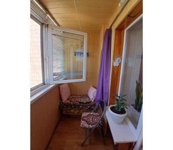 2-комн. квартира, кв-л Дружба 10