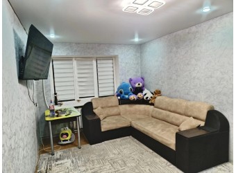 2-комн. квартира, кв-л Луганский