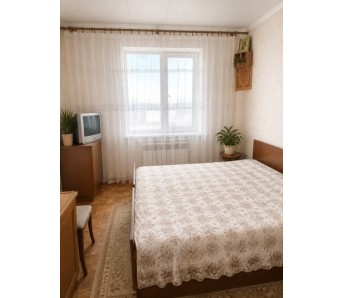 2-комн. квартира, ул. Артема
