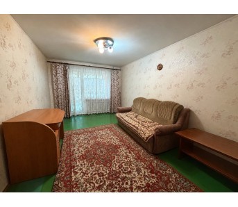 2-комн. квартира, кв-л Якира 6