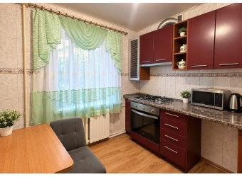 2-комн. квартира, кв-л Гагарина 4