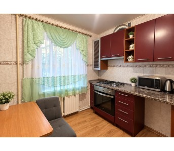2-комн. квартира, кв-л Гагарина 4