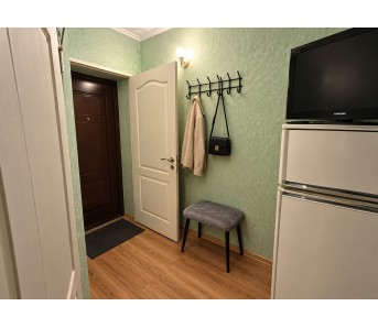 2-комн. квартира, кв-л Гагарина 4
