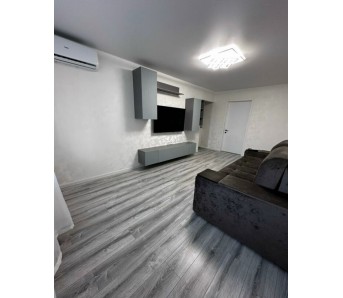 2-комн. квартира, кв-л Гагарина 11